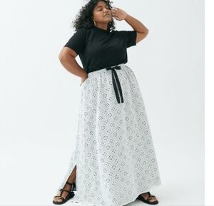 Pari Passu NWOT White Eyelet Over Black Maxi Elastic Waist Skirt sizes 20+24
